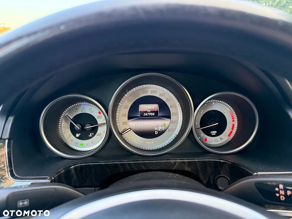 Mercedes-Benz Klasa E 300 BlueTEC 7G-TRONIC Avantgarde - 21