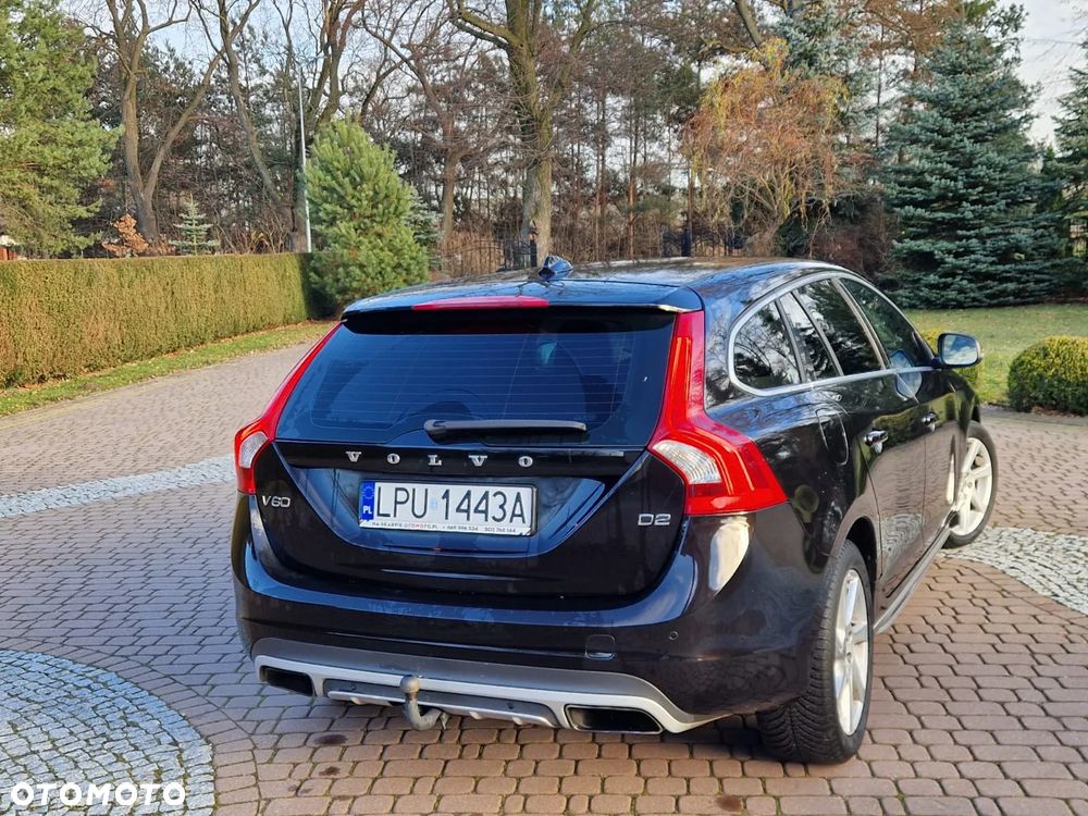 Volvo V60 D2 Momentum - 14