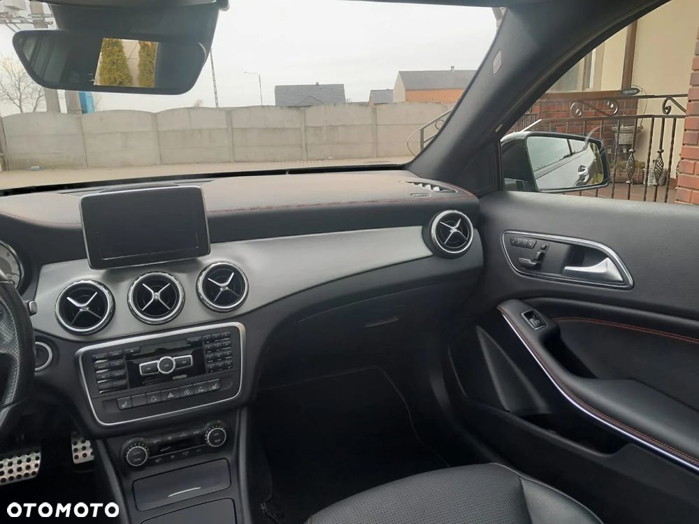 Mercedes-Benz GLA Diesel AMG Line - 8