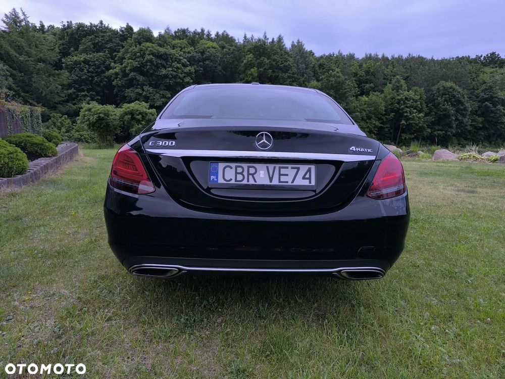 Mercedes-Benz Klasa C 300 4Matic 9G-TRONIC Avantgarde - 18