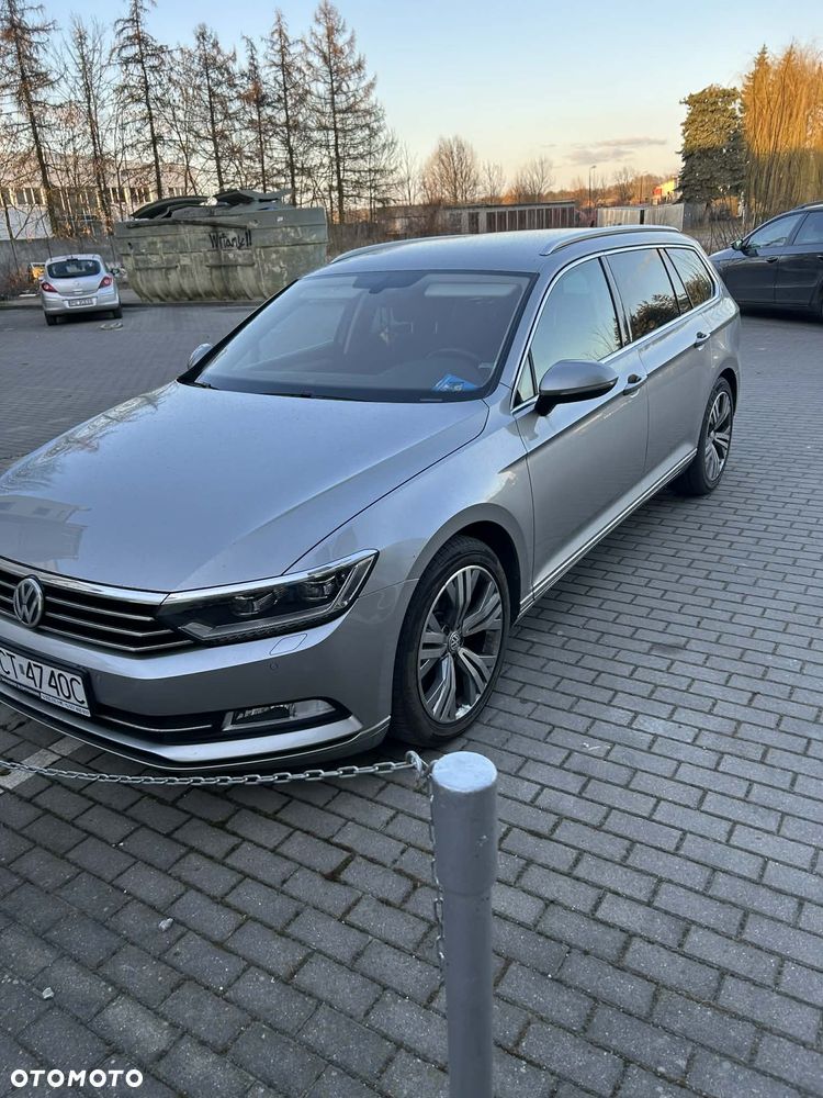 Volkswagen Passat 1.6 TDI SCR DSG Comfortline - 1