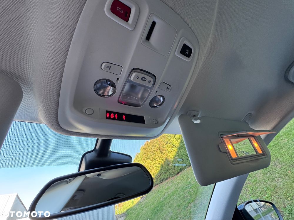 Peugeot 308 PureTech 130 GPF Stop & Start Active Business-Paket - 23