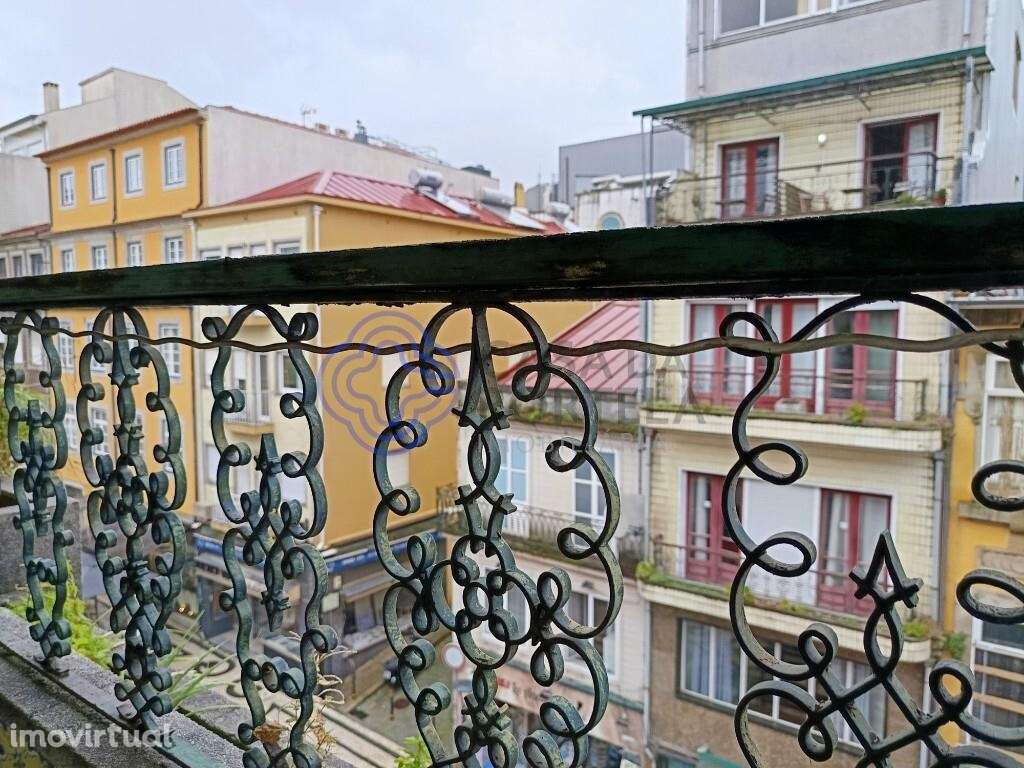 INVESTIMENTO DE EXCELÊNCIA NA ZONA PEDONAL DA RUA DE SANTA CATARINA | - Grande imagem: 5/29