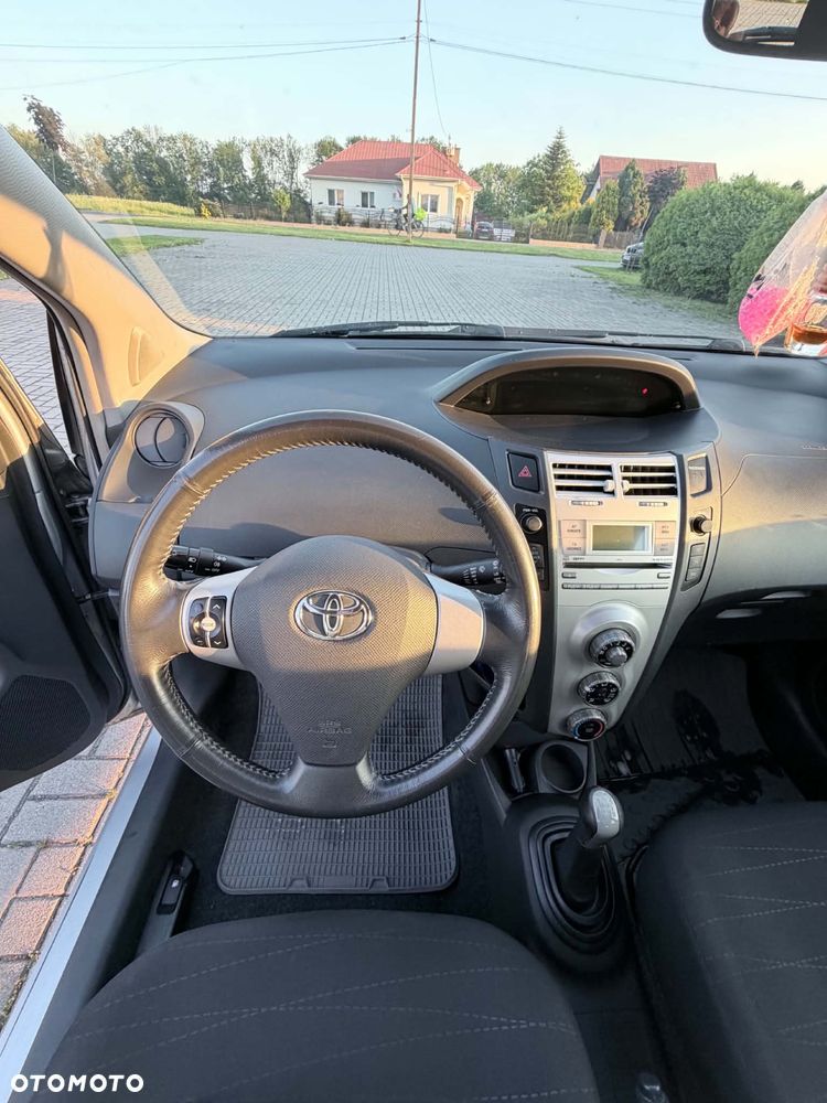 Toyota Yaris - 3