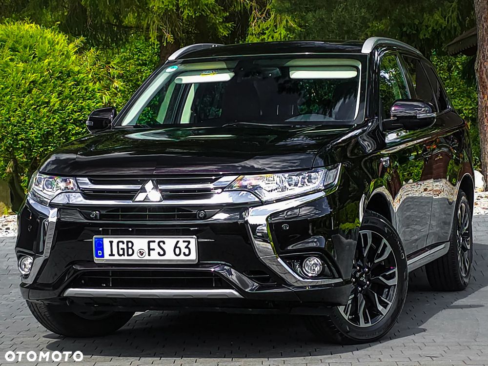 Mitsubishi Outlander Instyle NAVI + - 2
