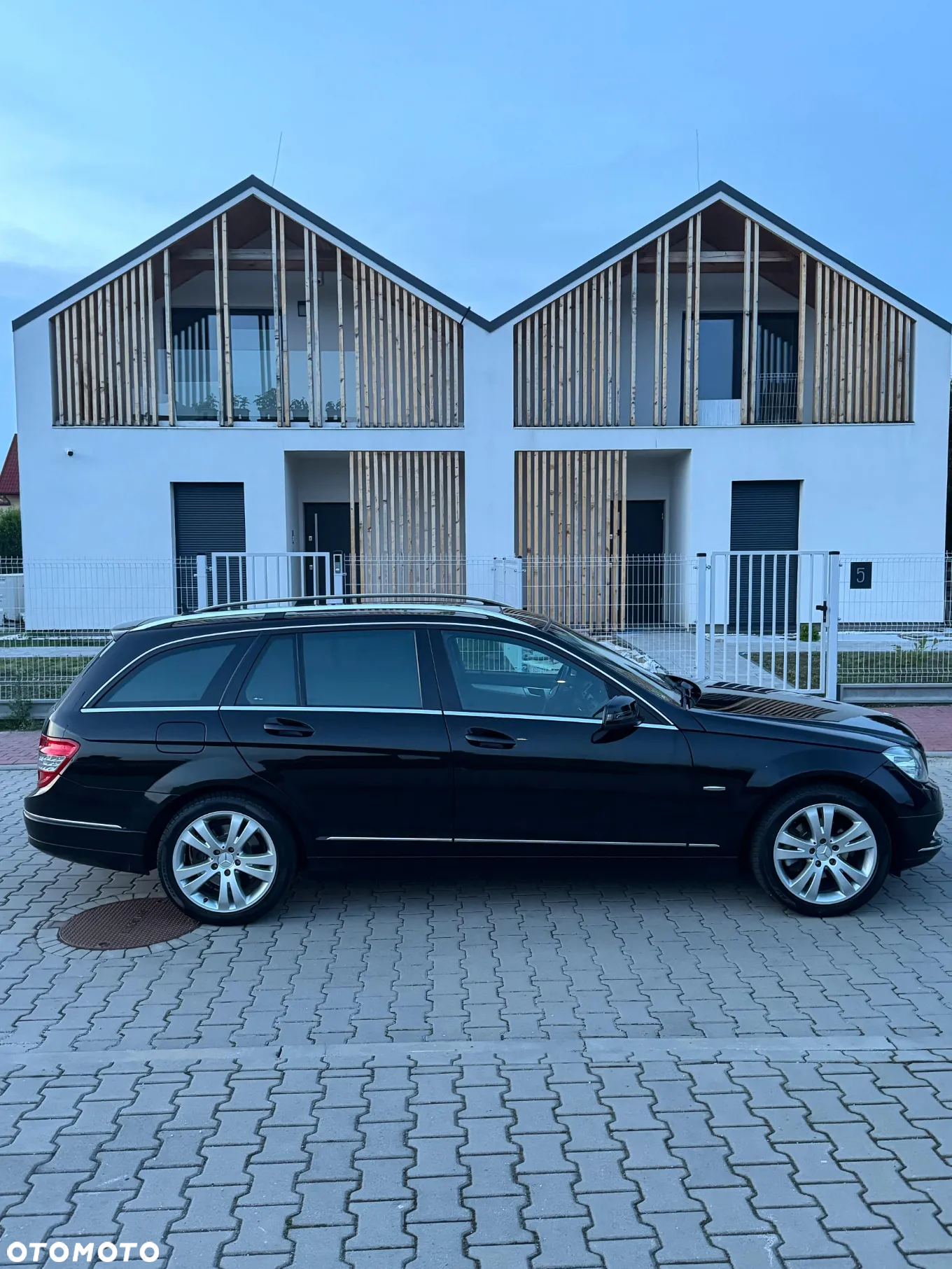 Mercedes-Benz Klasa C 200 T (BlueEFFICIENCY) 7G-TRONIC Avantgarde - 12