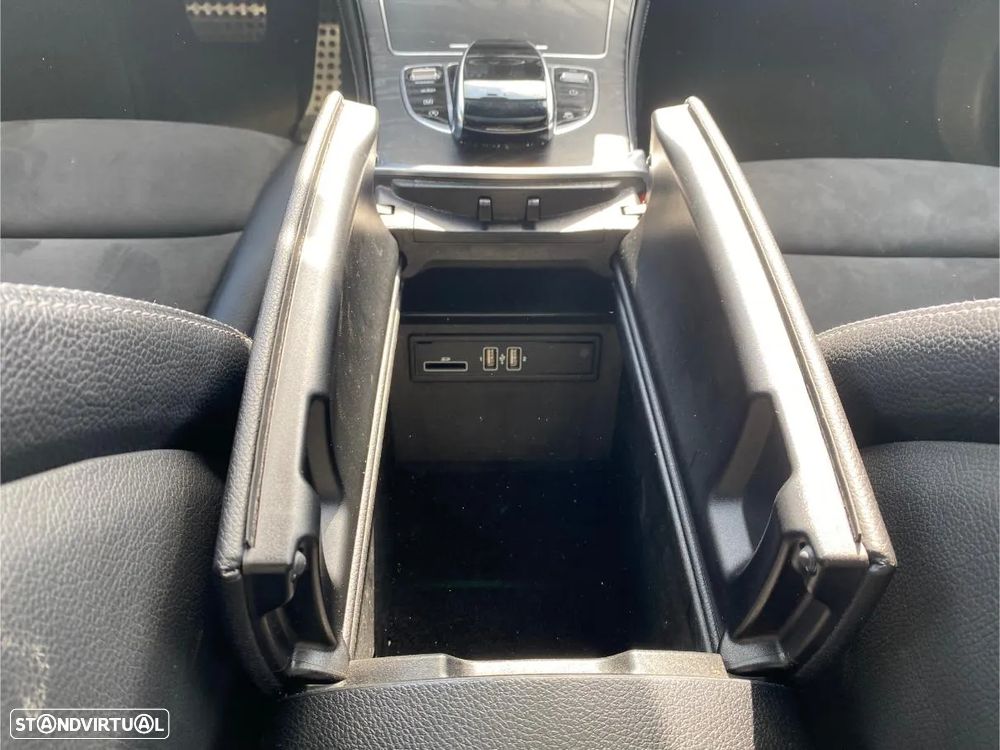 Mercedes-Benz GLC 250 d Coupe 4Matic 9G-TRONIC AMG Line - 34