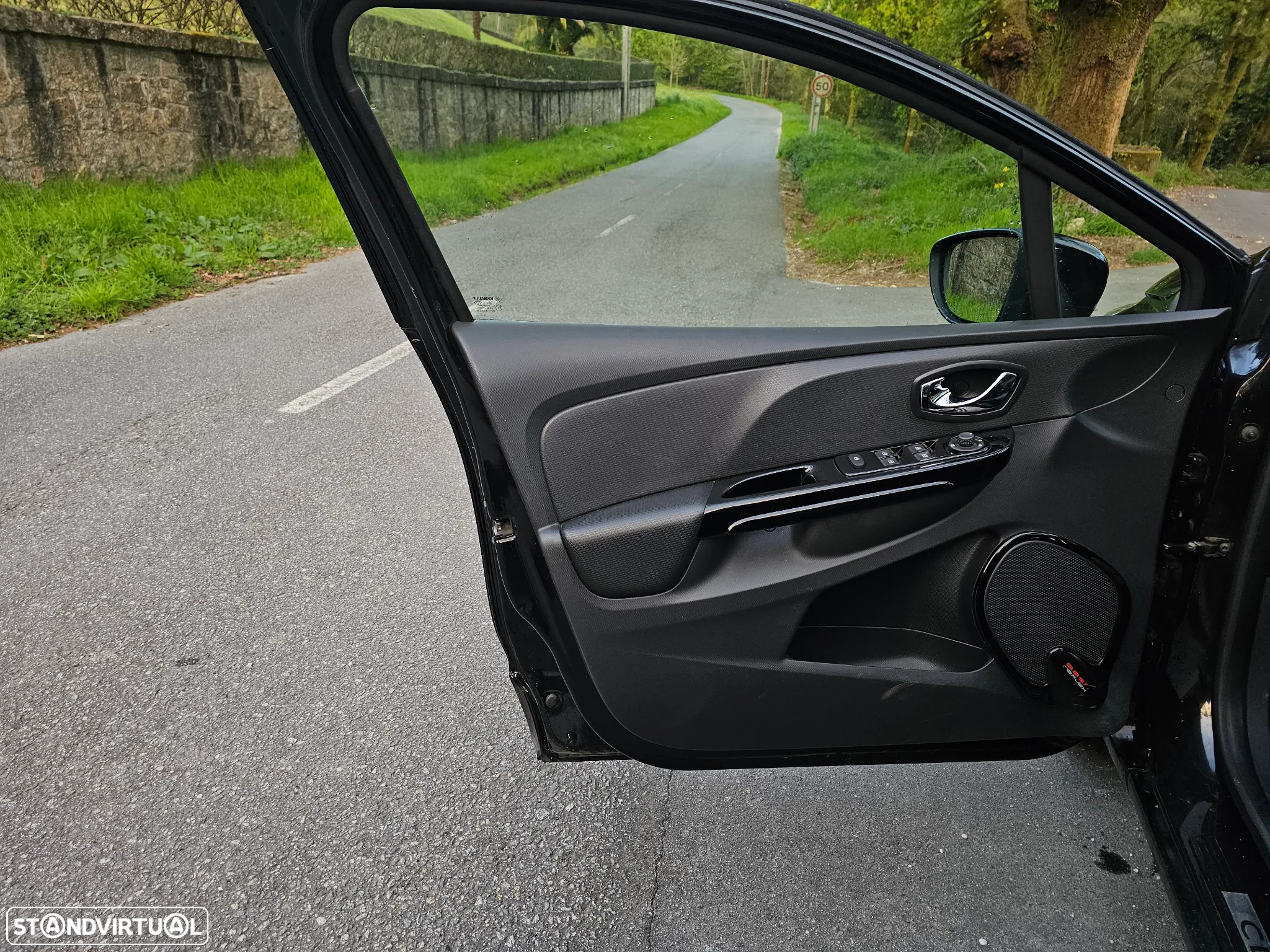 Renault Clio 1.5 dCi Limited EDition - 28