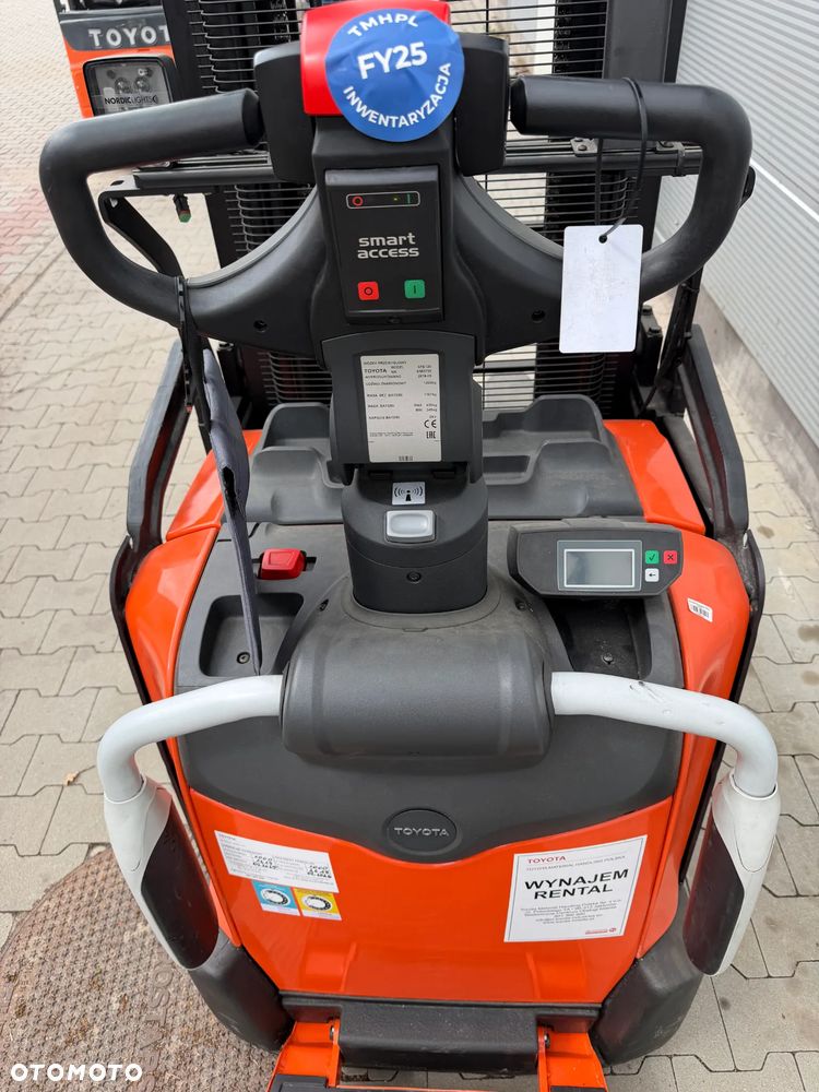 Toyota sztaplarka prowadzony z masztem stacker podest operatora triplex SPE120 Li-ion jak NOWY ponad 50 szt w ofercie tego typu wózków widłowych - 3
