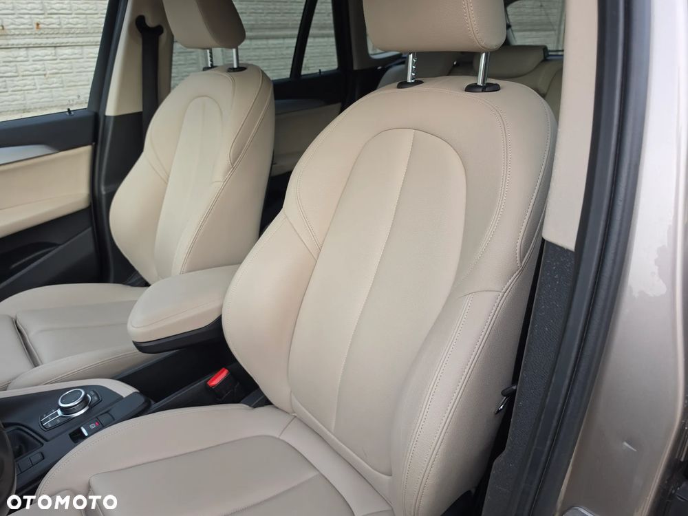 BMW X1 - 10