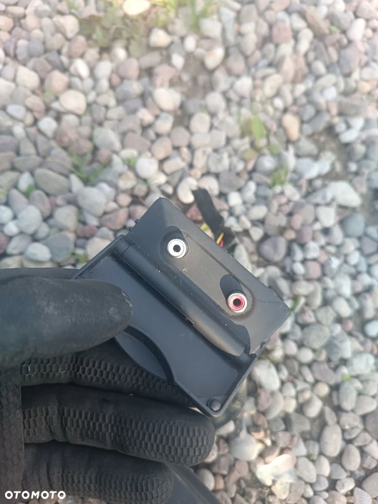 GNIAZDO WEJŚCIE PORT AUX USB RENAULT MEGANE III  CLIO III 280230001R - 2