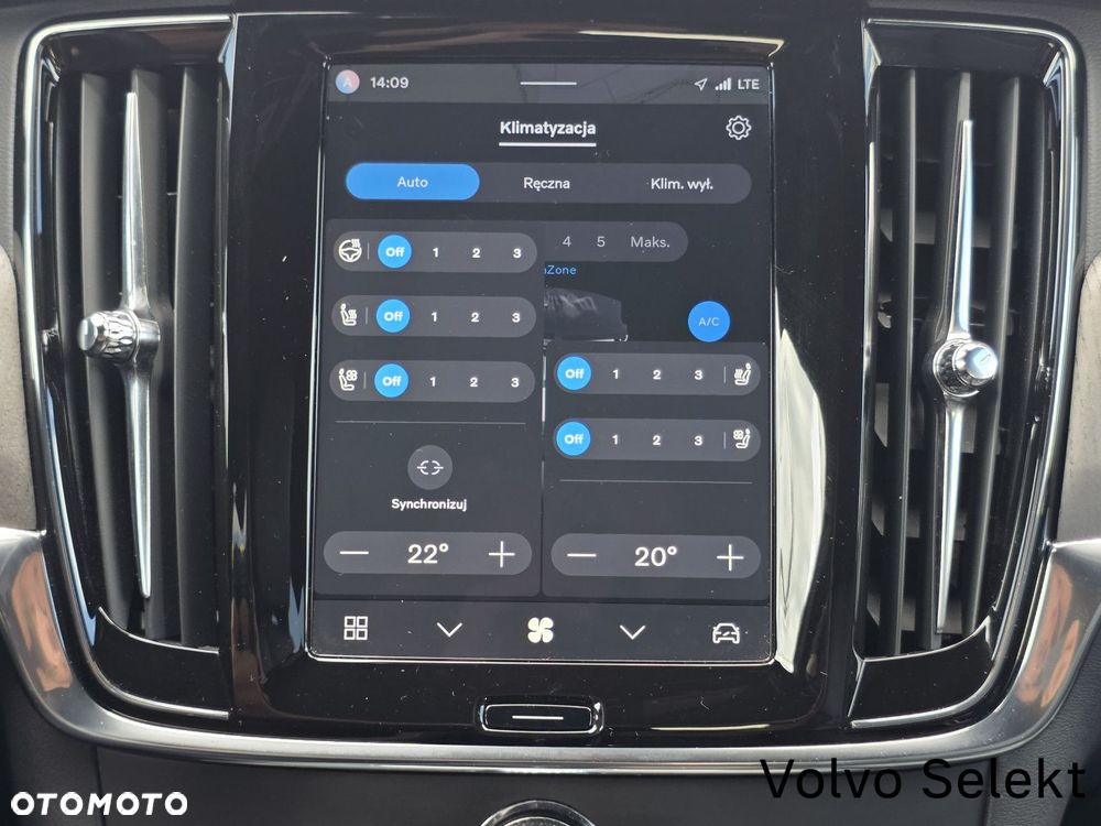 Volvo V90 Cross Country - 31