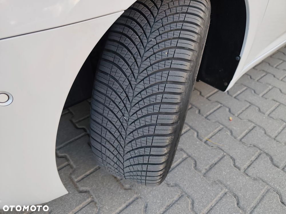 Hyundai i40 Kombi 1.7 CRDi DCT Premium - 36