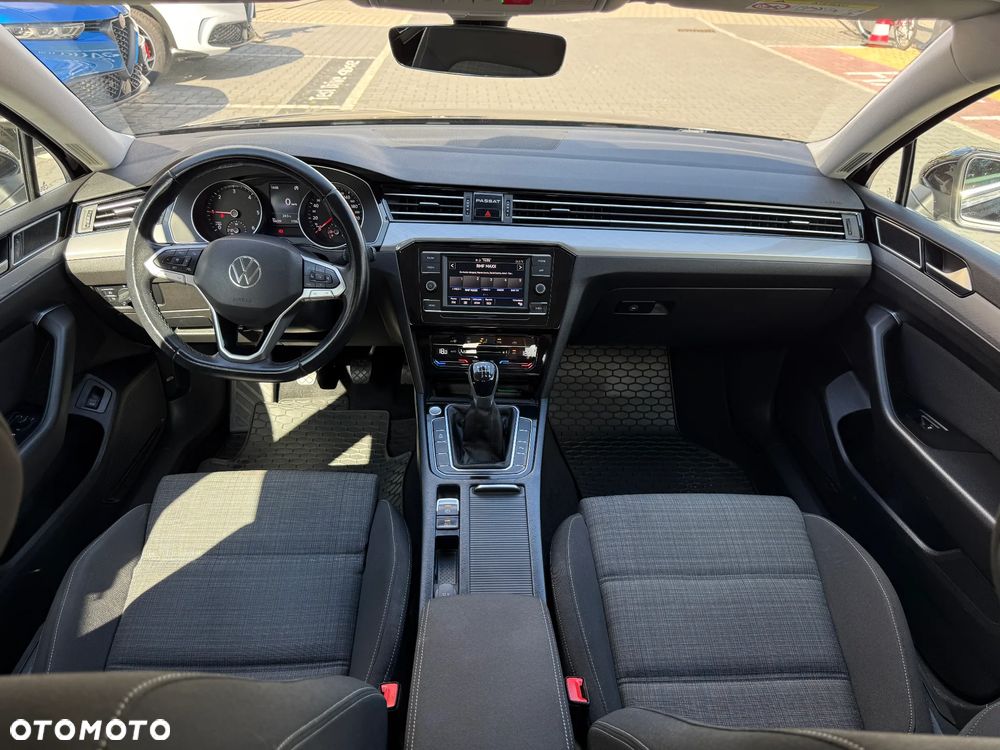 Volkswagen Passat 2.0 TDI EVO Business - 13