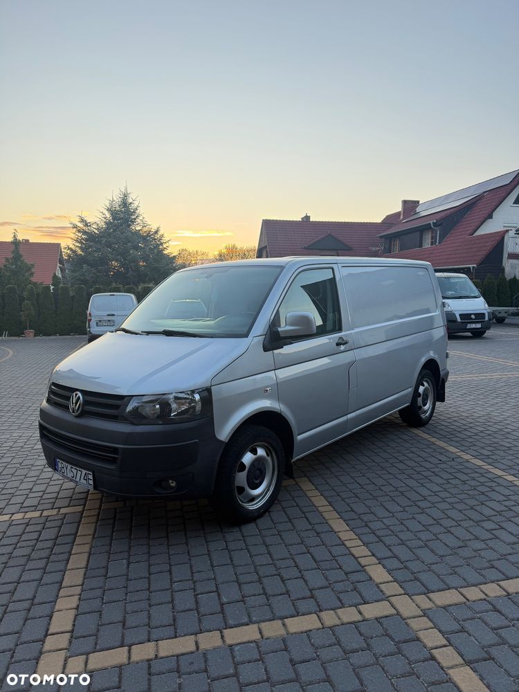 Volkswagen Transporter - 2