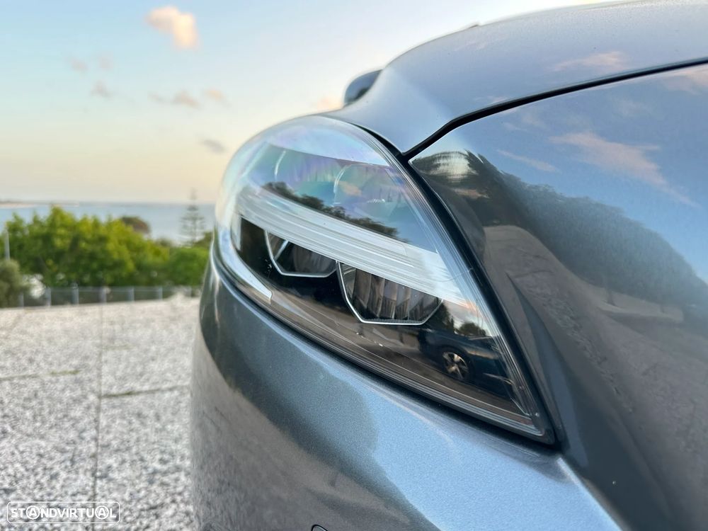 Volvo V40 1.5 T3 Sport Edition Geartronic - 18
