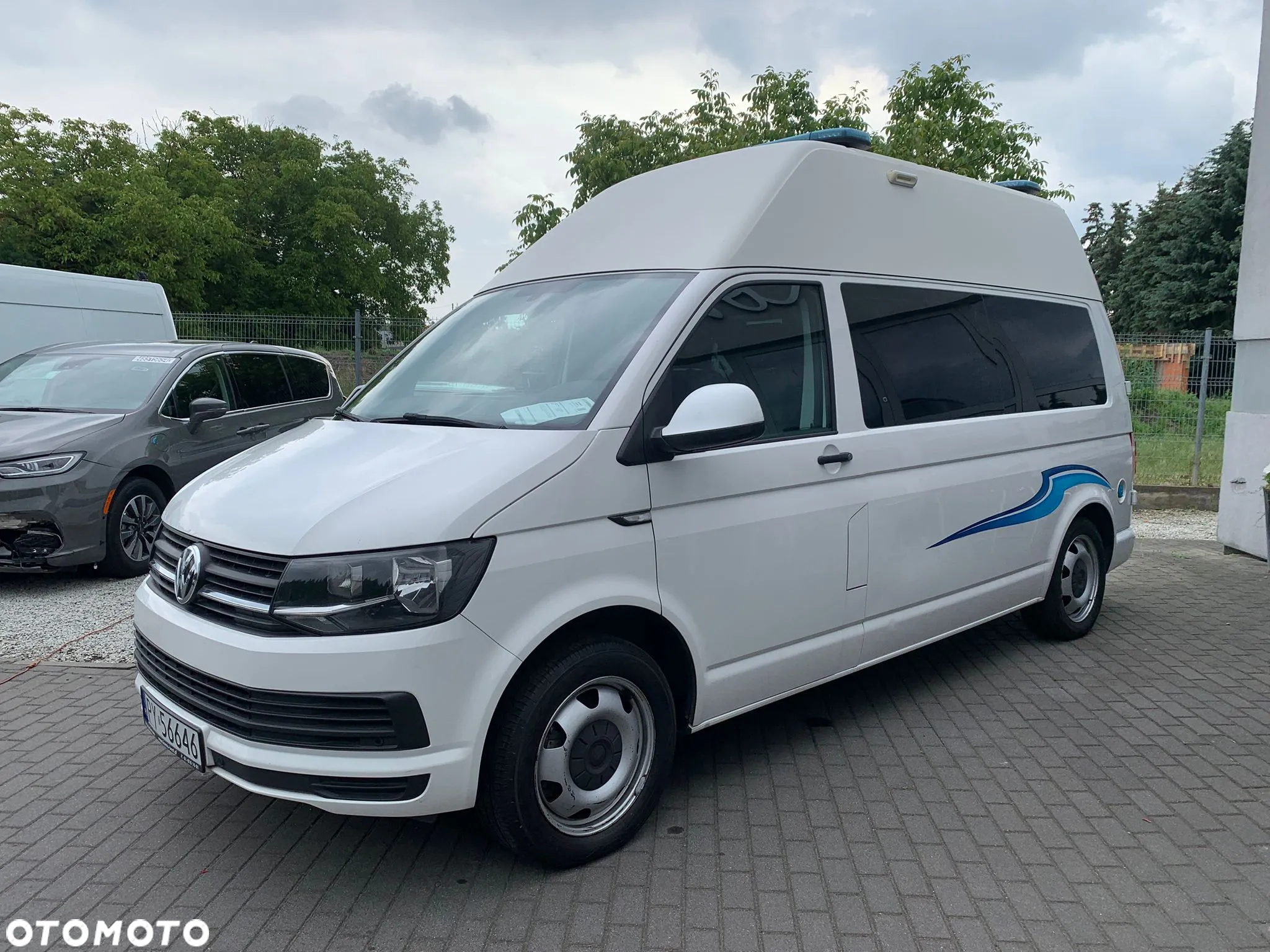 Volkswagen Transporter T6 Karetka Ambulans - 2