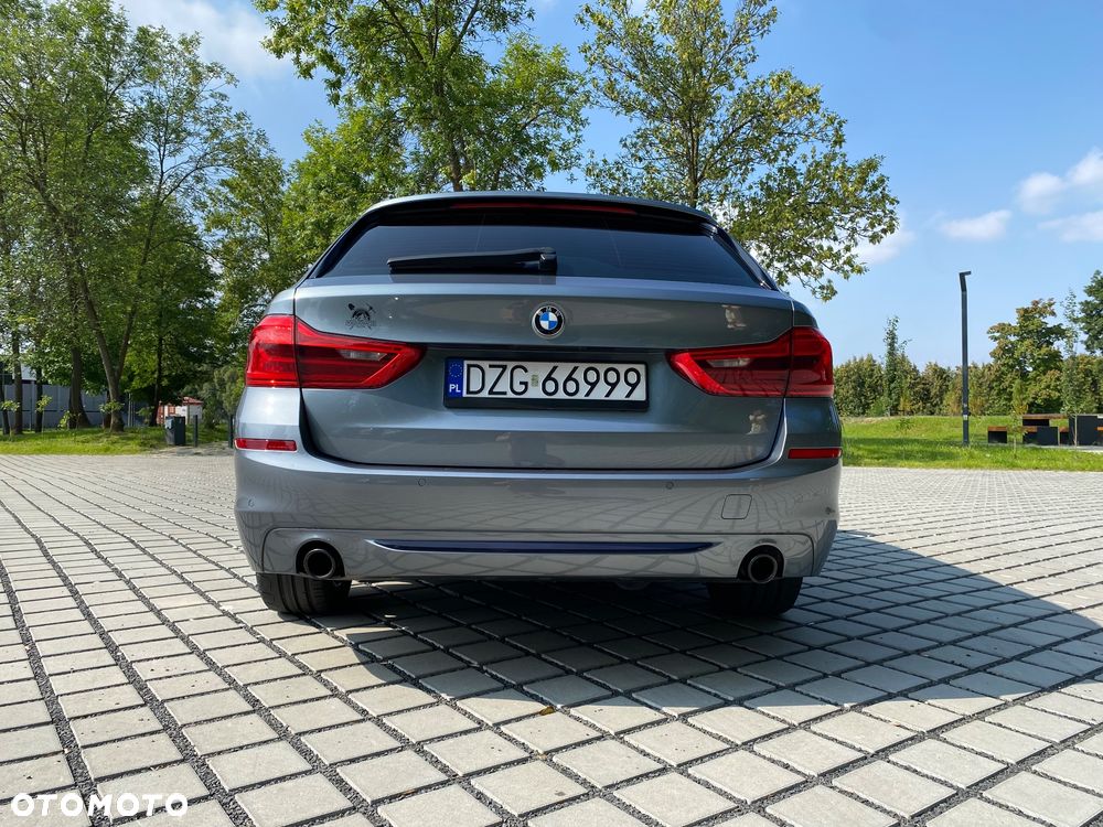 BMW Seria 5 520d xDrive Sport Line - 4