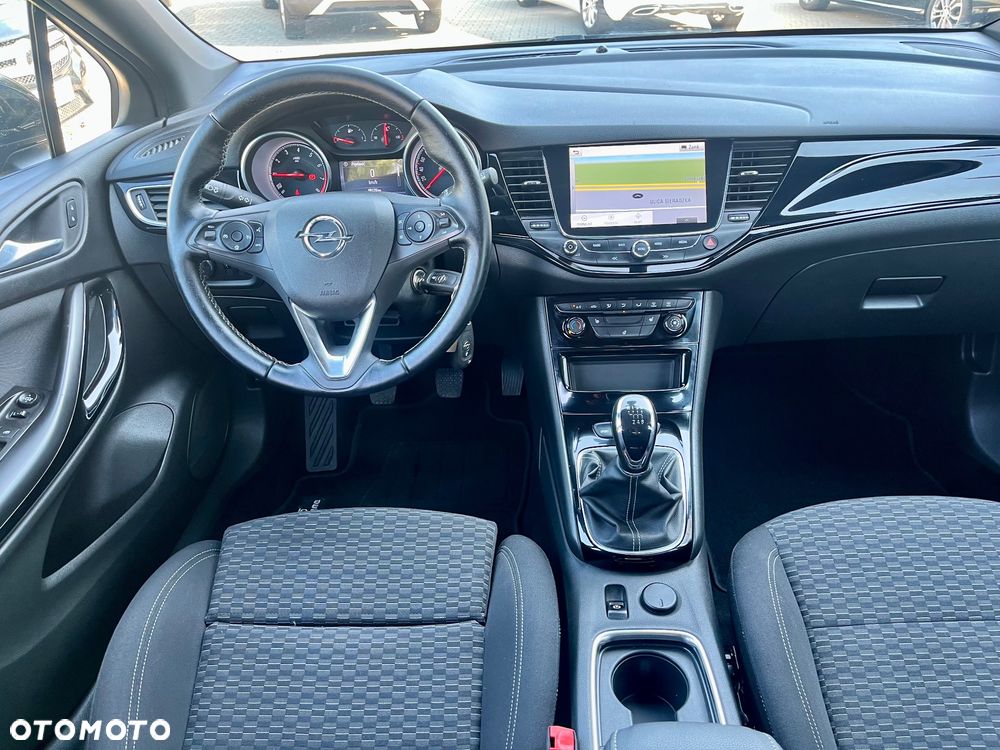 Opel Astra 1.4 Turbo Business - 12