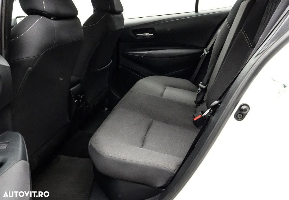 Toyota Corolla 1.8 HSD Business - 16