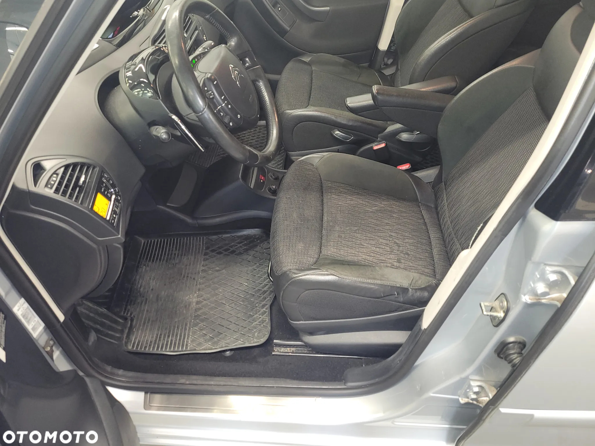 Citroën C4 Picasso - 22