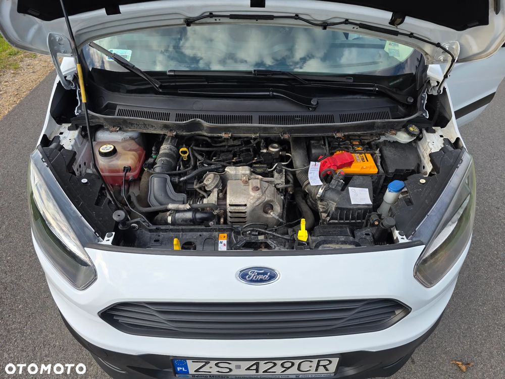 Ford Tourneo Courier 1.0 EcoBoost Ambiente - 20