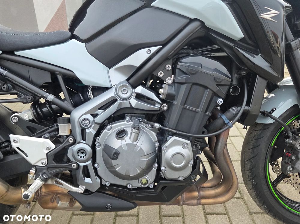 Kawasaki Z 900 - 10
