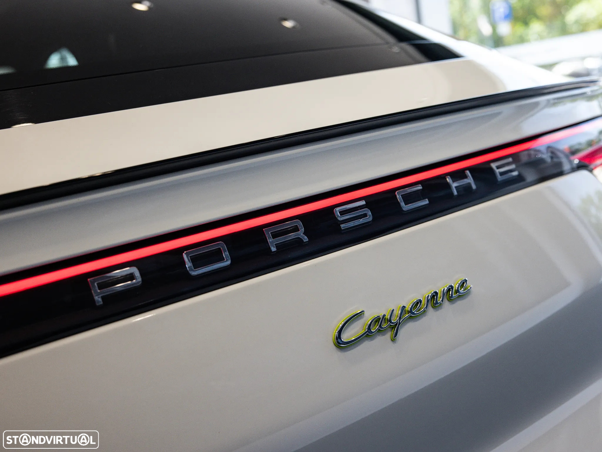 Porsche Cayenne Coupé E-Hybrid - 17