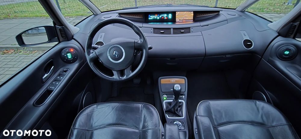 Renault Espace 2.0 dCi Initiale - 12