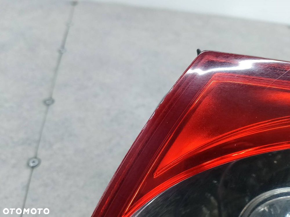 LAMPA TYLNA PRAWA VW PASSAT B6 3C9945096N KOMBI - 5