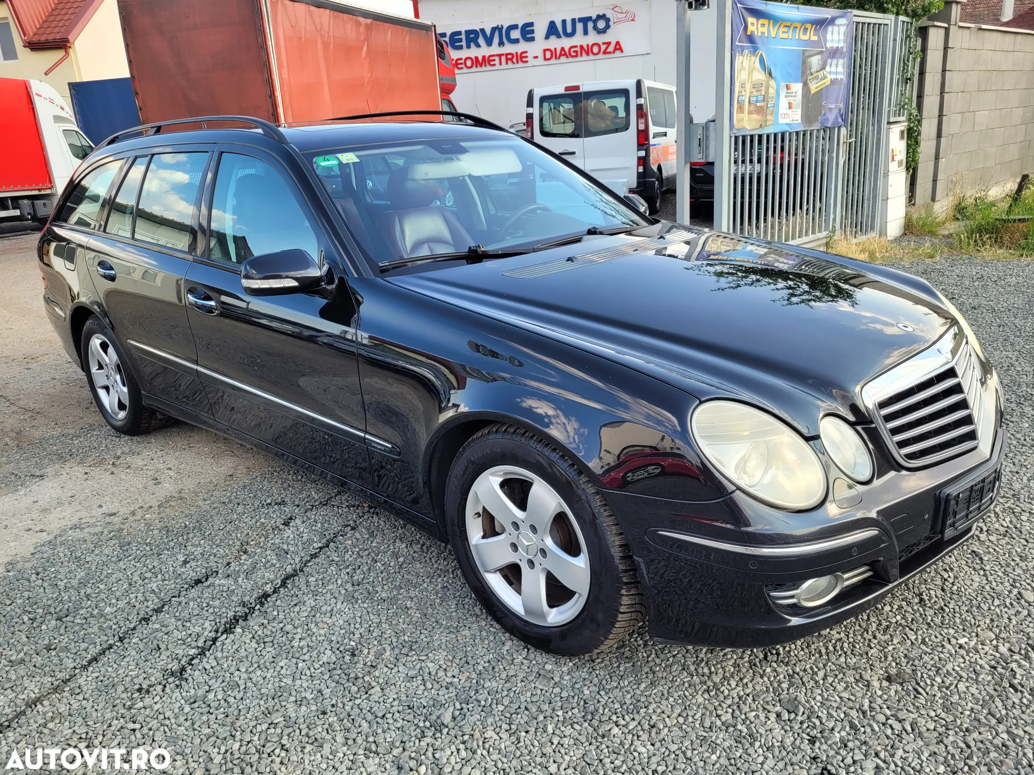 Mercedes-Benz E 220 T CDI Automatik Avantgarde - 3