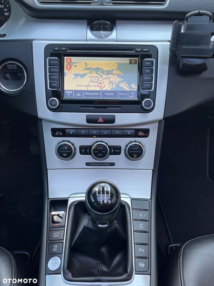 Volkswagen Passat Variant 2.0 TDI Highline - 26