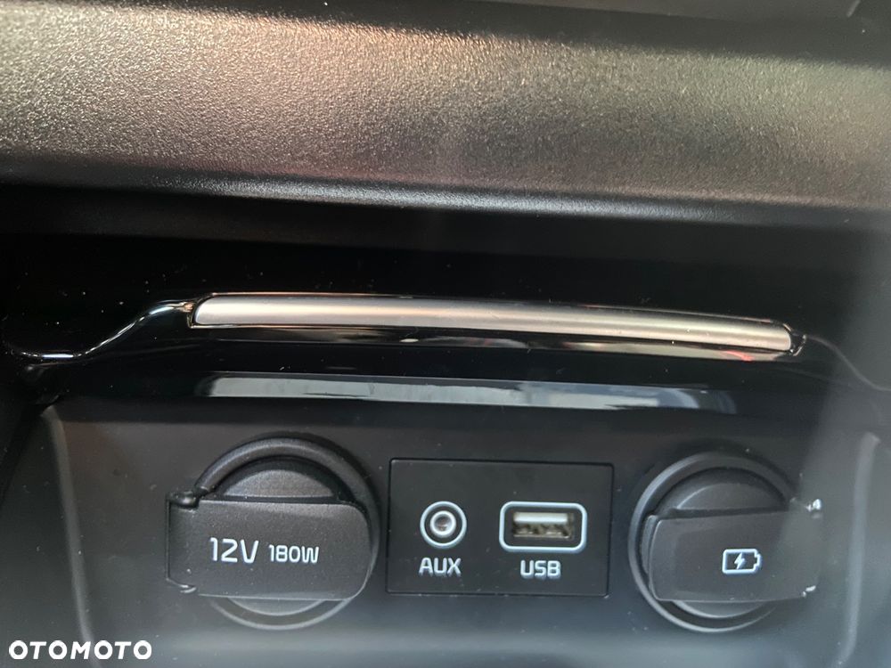 Kia Ceed 1.6 T-GDI GT - 23