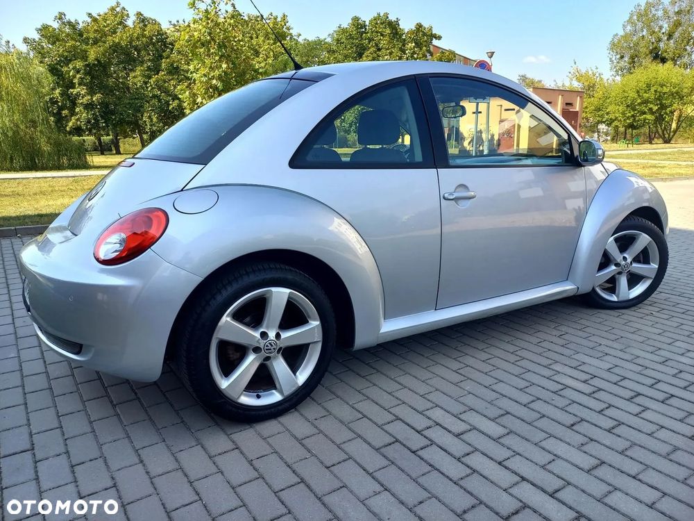 Volkswagen New Beetle 1.8 - 2