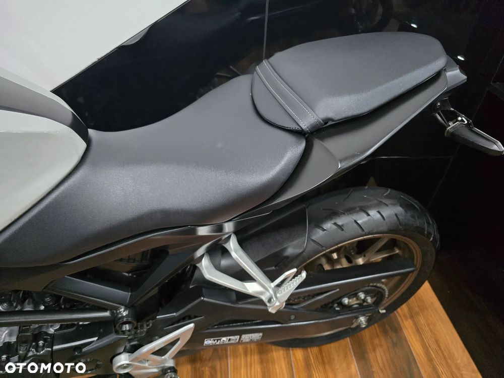 Honda CB - 9