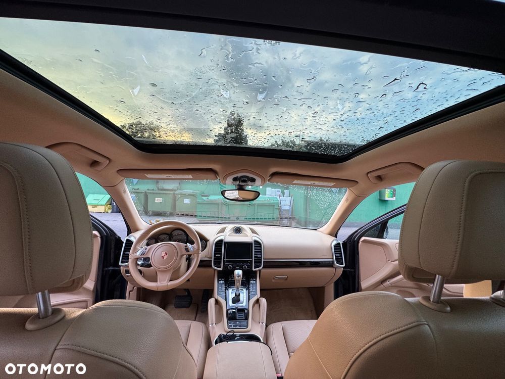 Porsche Cayenne - 11