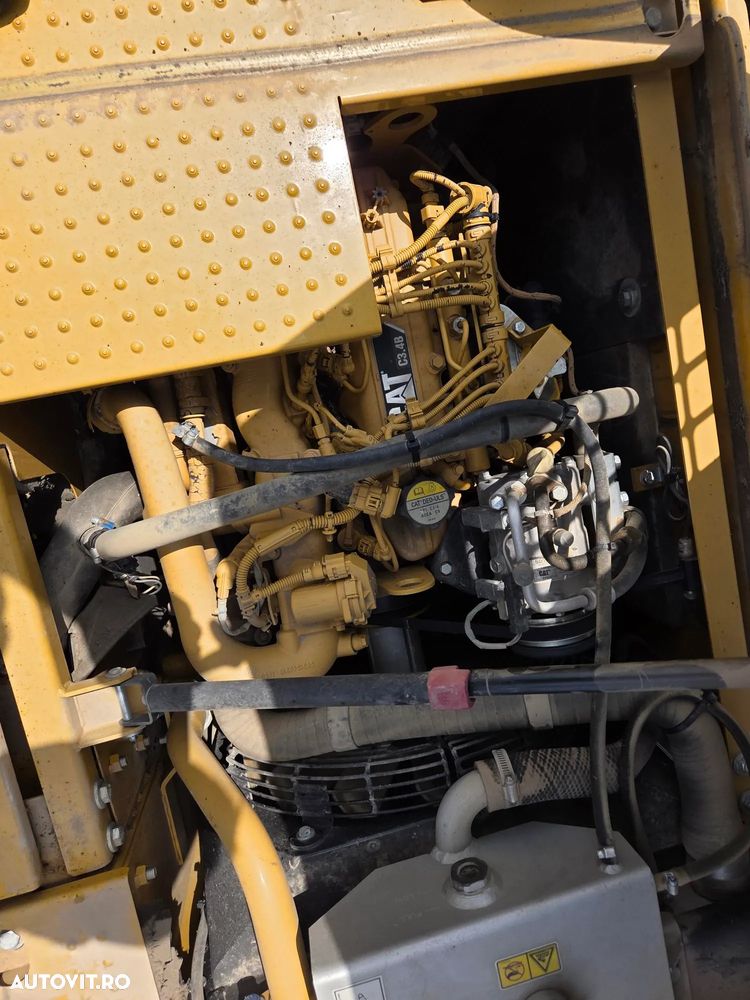 Caterpillar CAT 313F, 2018, 3.980h, CUPLA RAPIDA hidr, cupa NOUA, instalatia picon pe brate, camera spate, camera dreapta, motor CAT 115CP, posbilitate leasing 3 ani, STARE FOARTE BUNA produs in Japonia, PROMOTIE 59.900 EUR+Tva - 33