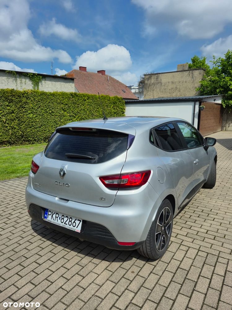 Renault Clio dCi 90 Dynamique - 9