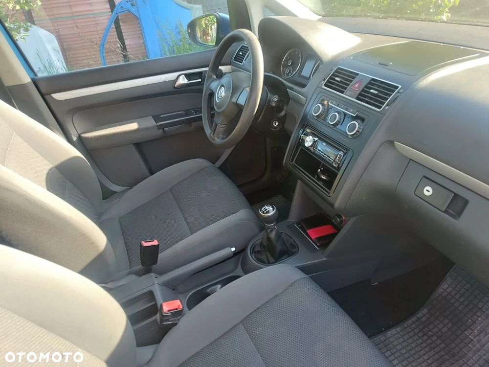 Volkswagen Touran 1.2 TSI STYLE - 9