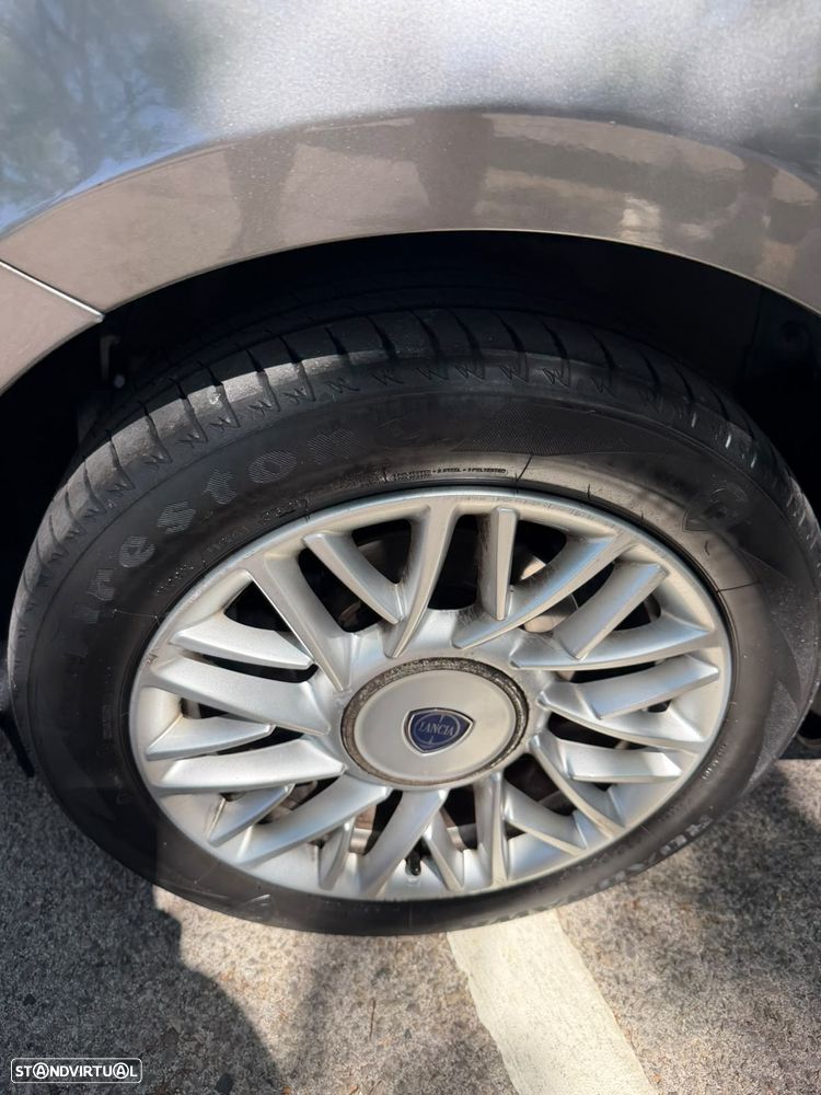 Lancia Ypsilon 1.3 M-jet S&S Platinum - 7