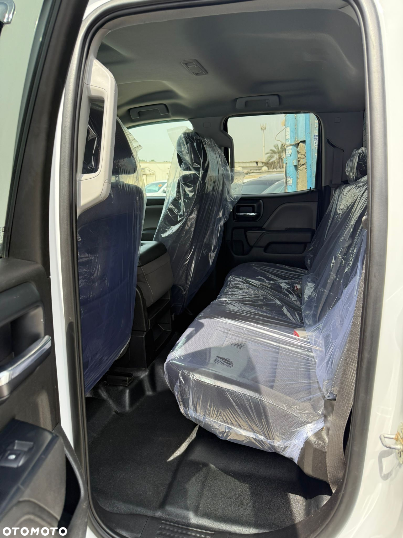 Chevrolet Silverado - 6
