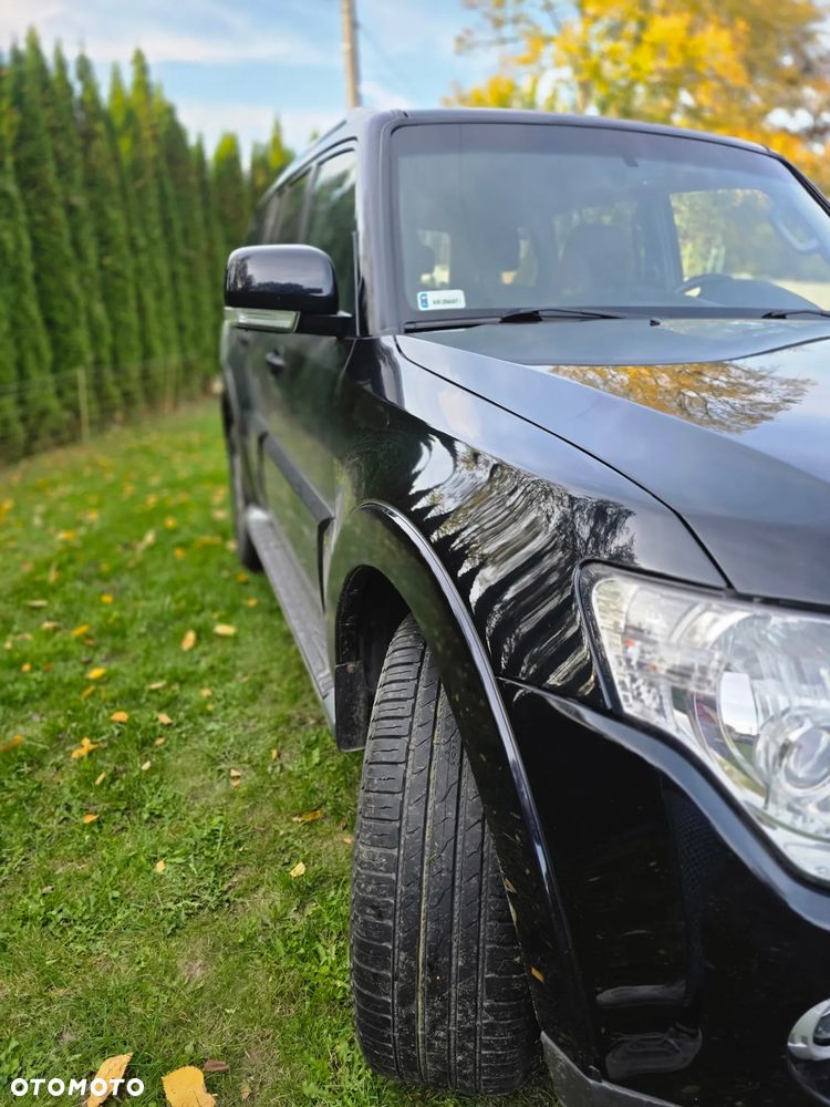 Mitsubishi Pajero - 9
