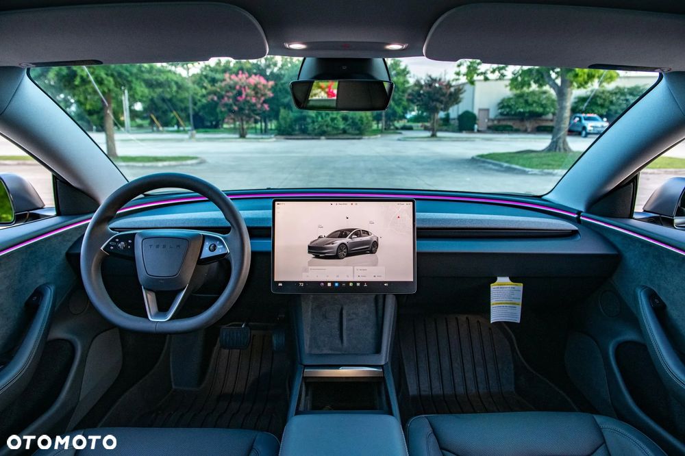 Tesla Model 3 - 17
