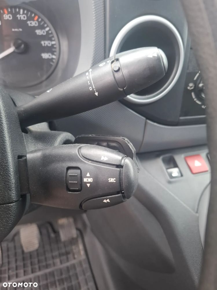 Citroën BERLINGO - 17