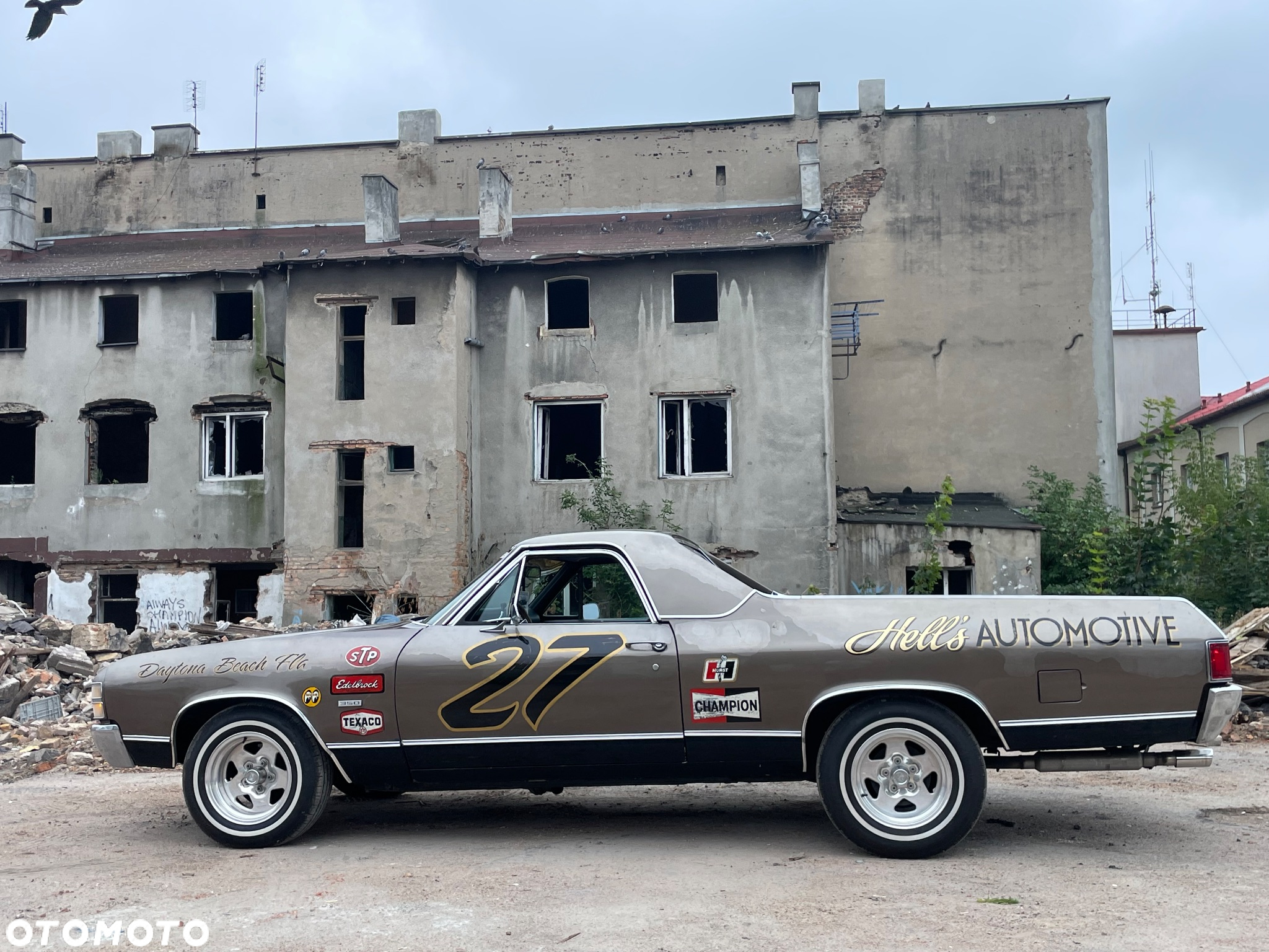 Chevrolet El Camino - 24