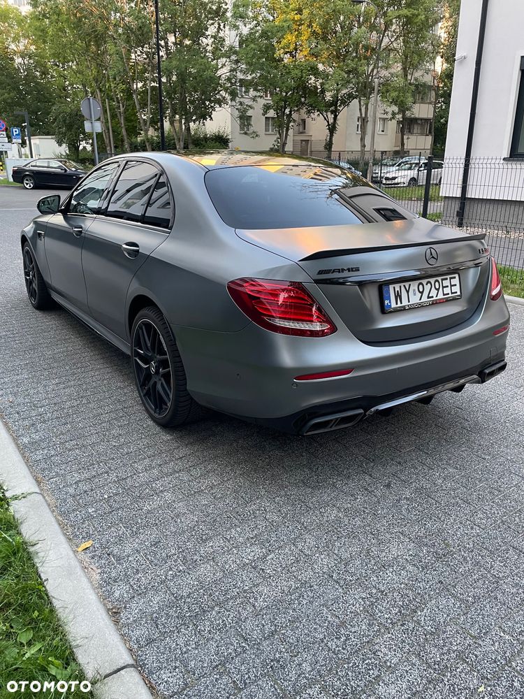 Mercedes-Benz Klasa E - 7