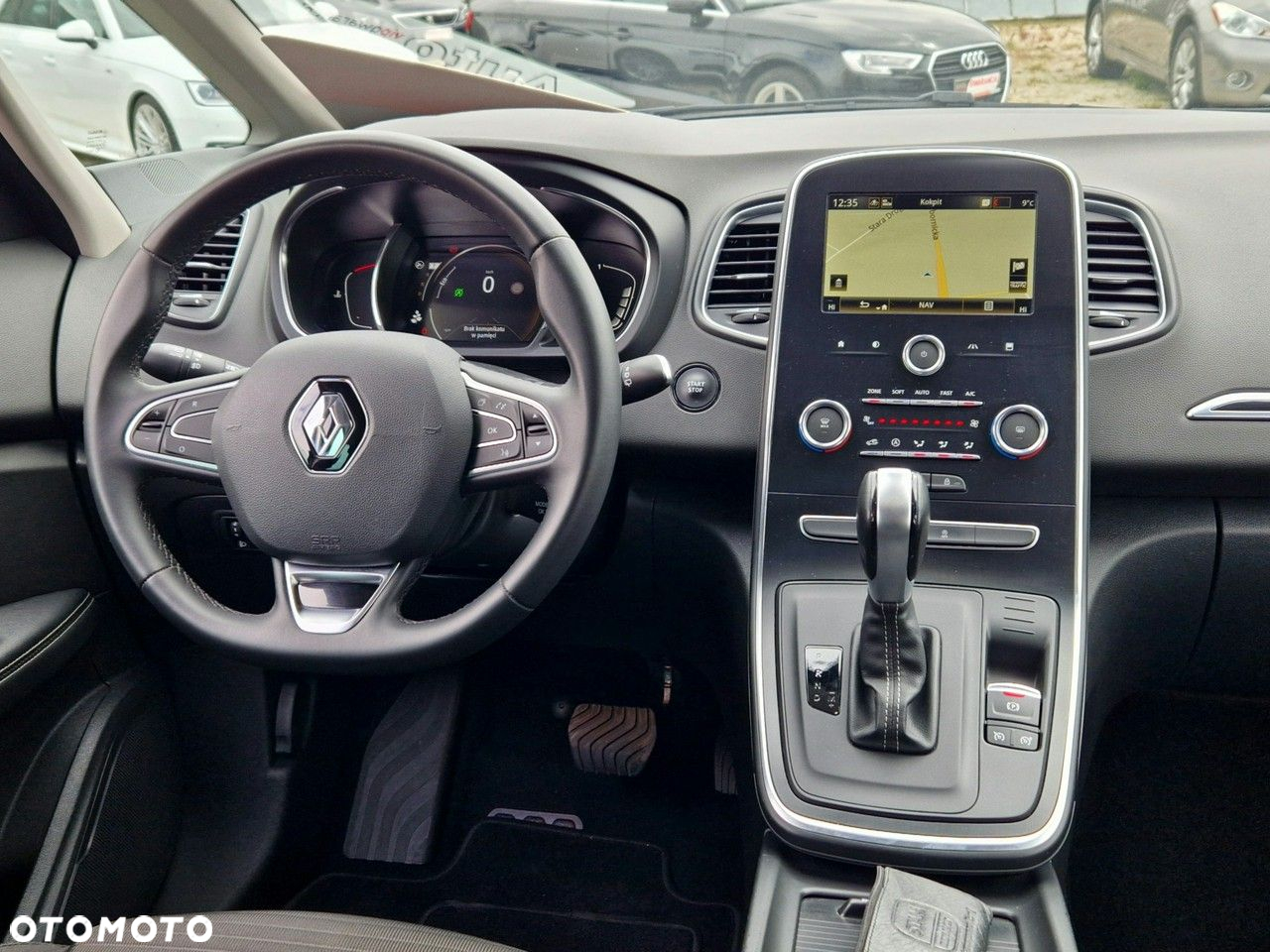 Renault Scenic - 25