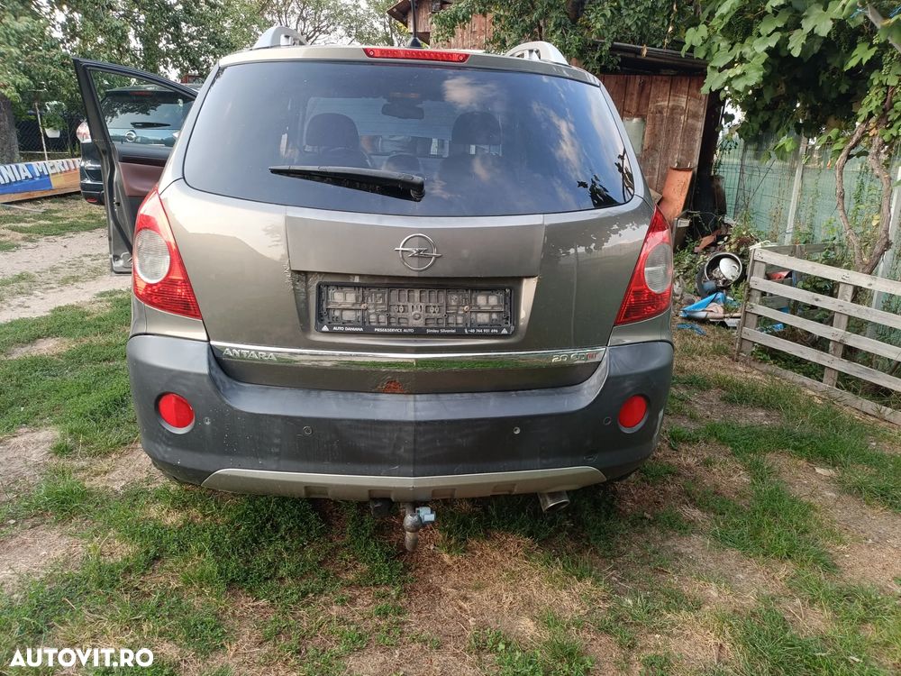 Dezmembrez Opel Antara - 2