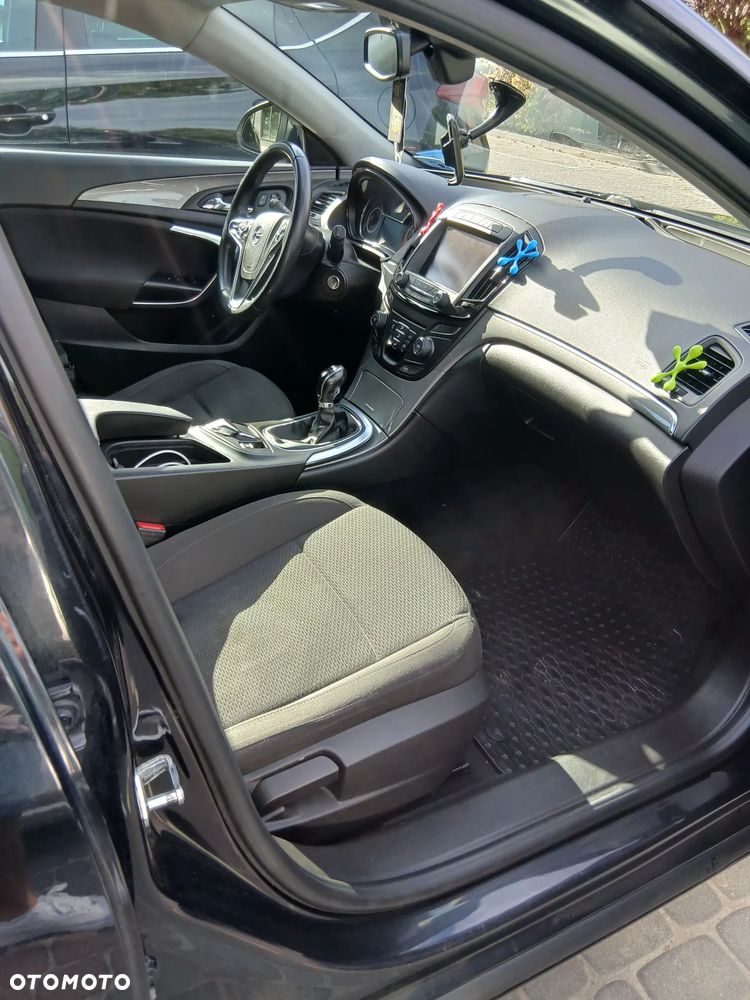 Opel Insignia - 16