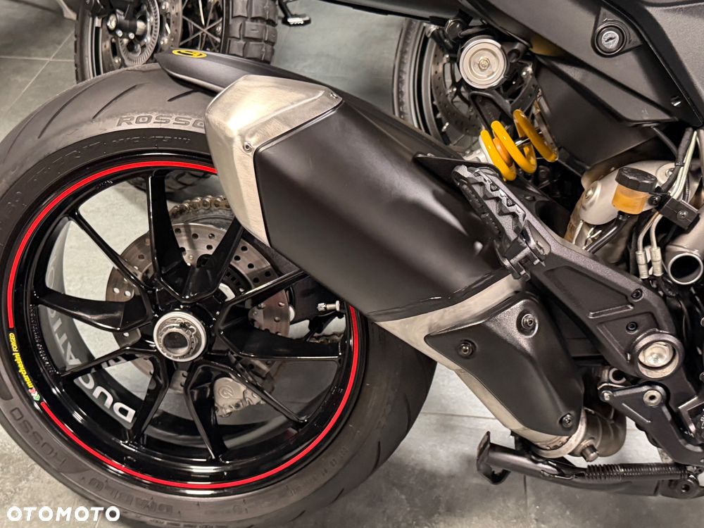 Ducati Hypermotard - 14